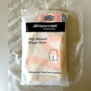 Brand New high waisted shaper short XL/2XL